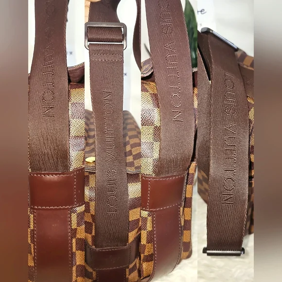 Louis Vuitton Naviglio Damier Ebene Men's Bag - Picture 5 of 16